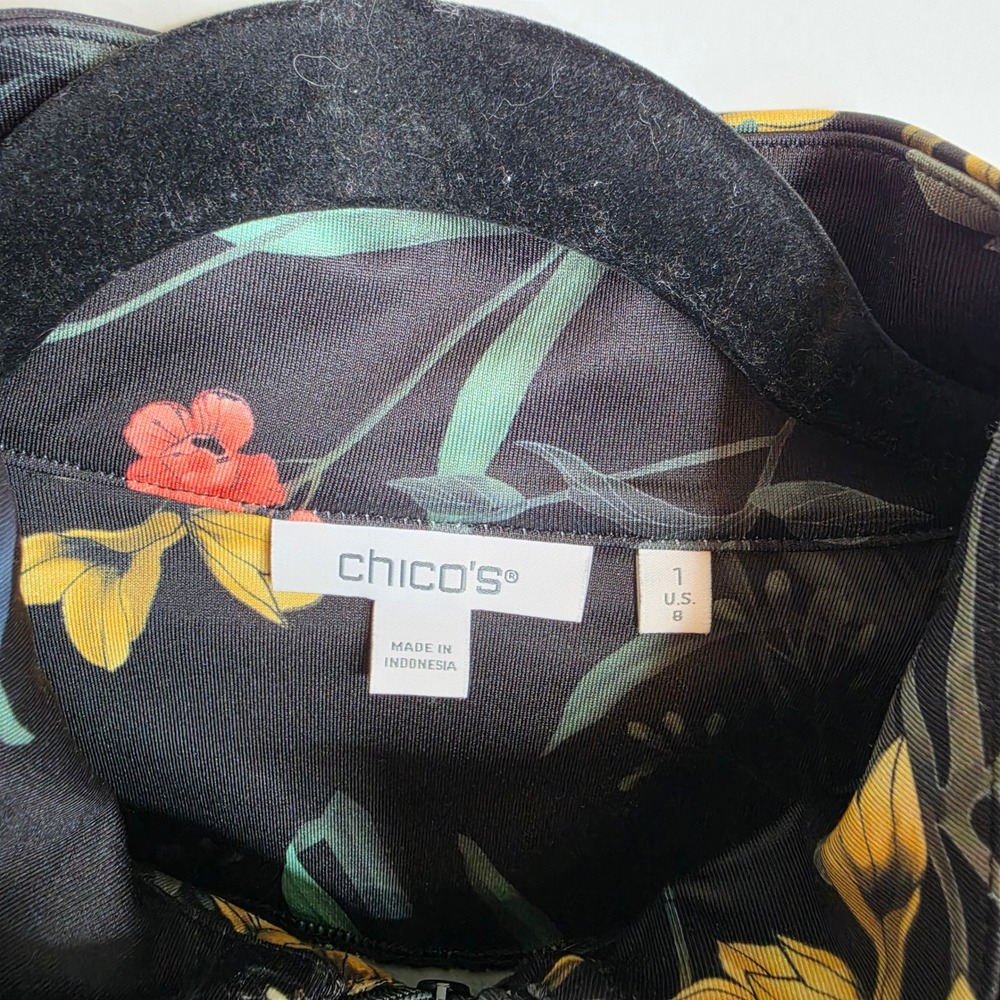 Chico's Floral Quarter Zip Pullover Womens 1 (8) - Picture 4 of 5